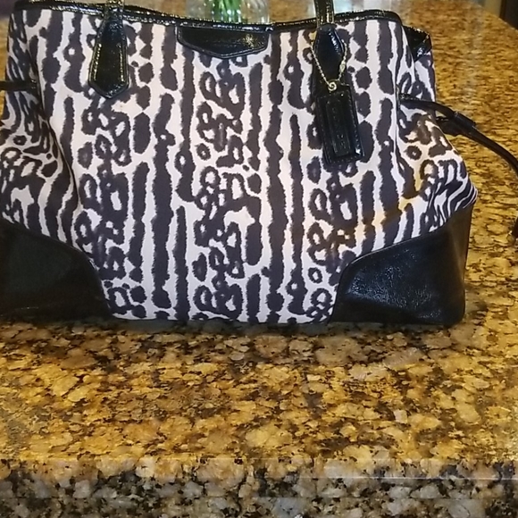 Coach Purse - Picture 3 of 7